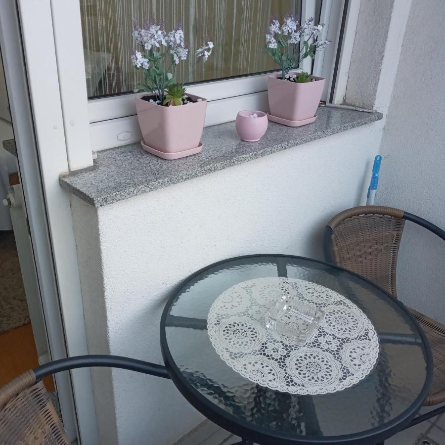 Angellina Apartmani Sremska Mitrovica Extérieur photo